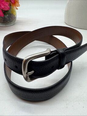 Marshall Fields Black Leather Men’s Belt - Classic Everyday Style 38/95